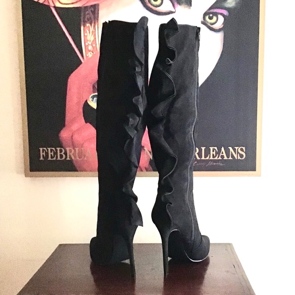 Boots w/Flare! - Picture 3 of 8